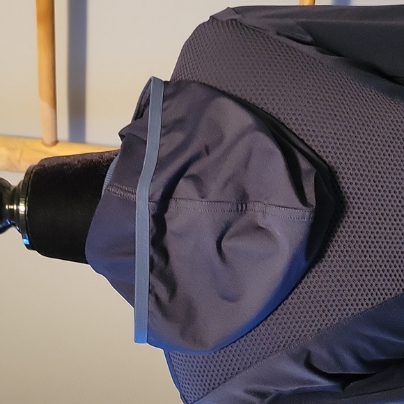 ADIDAS x Stella McCartney Hooded Running Pullover - Picture 5 of 9